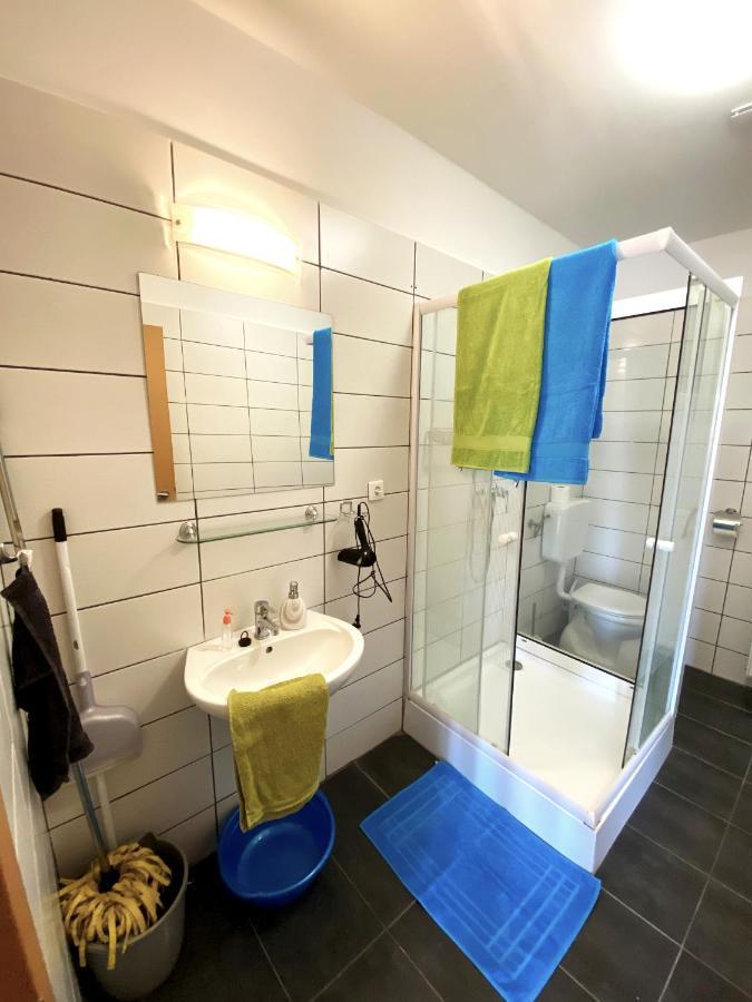 Bobita Apartman Sarvar Exterior photo